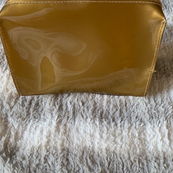TED BAKER LONDON Gold Cosmetic Case - Picture 3 of 3